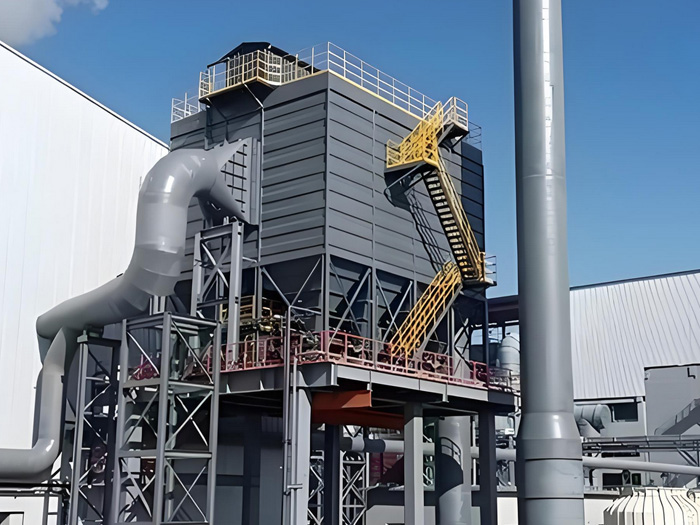 <strong>DDF大型袋式反吹除尘器</strong>